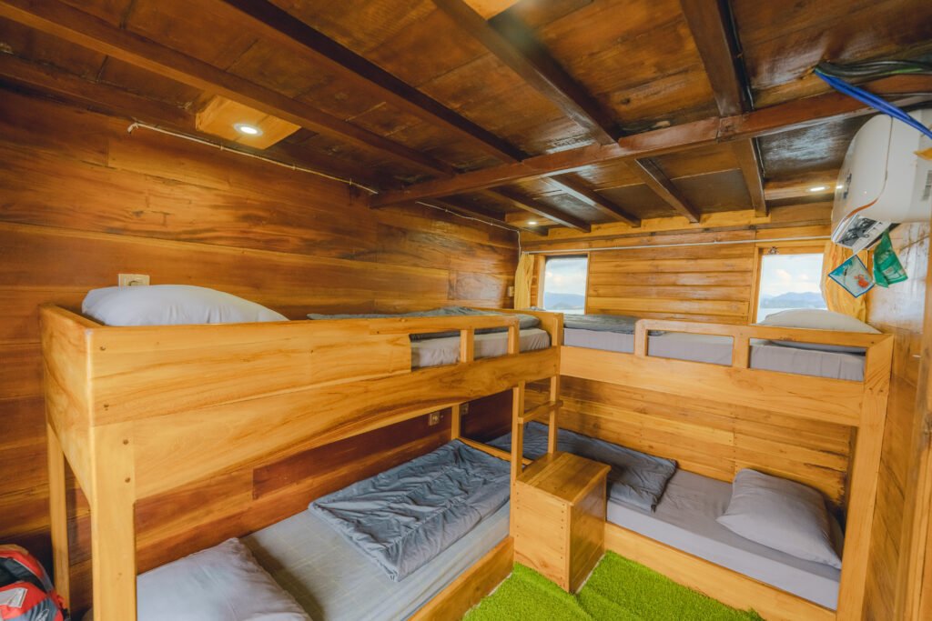 Labuan Bajo Sailing Trip 3 Days 2 Nights - Balaraja Boat
