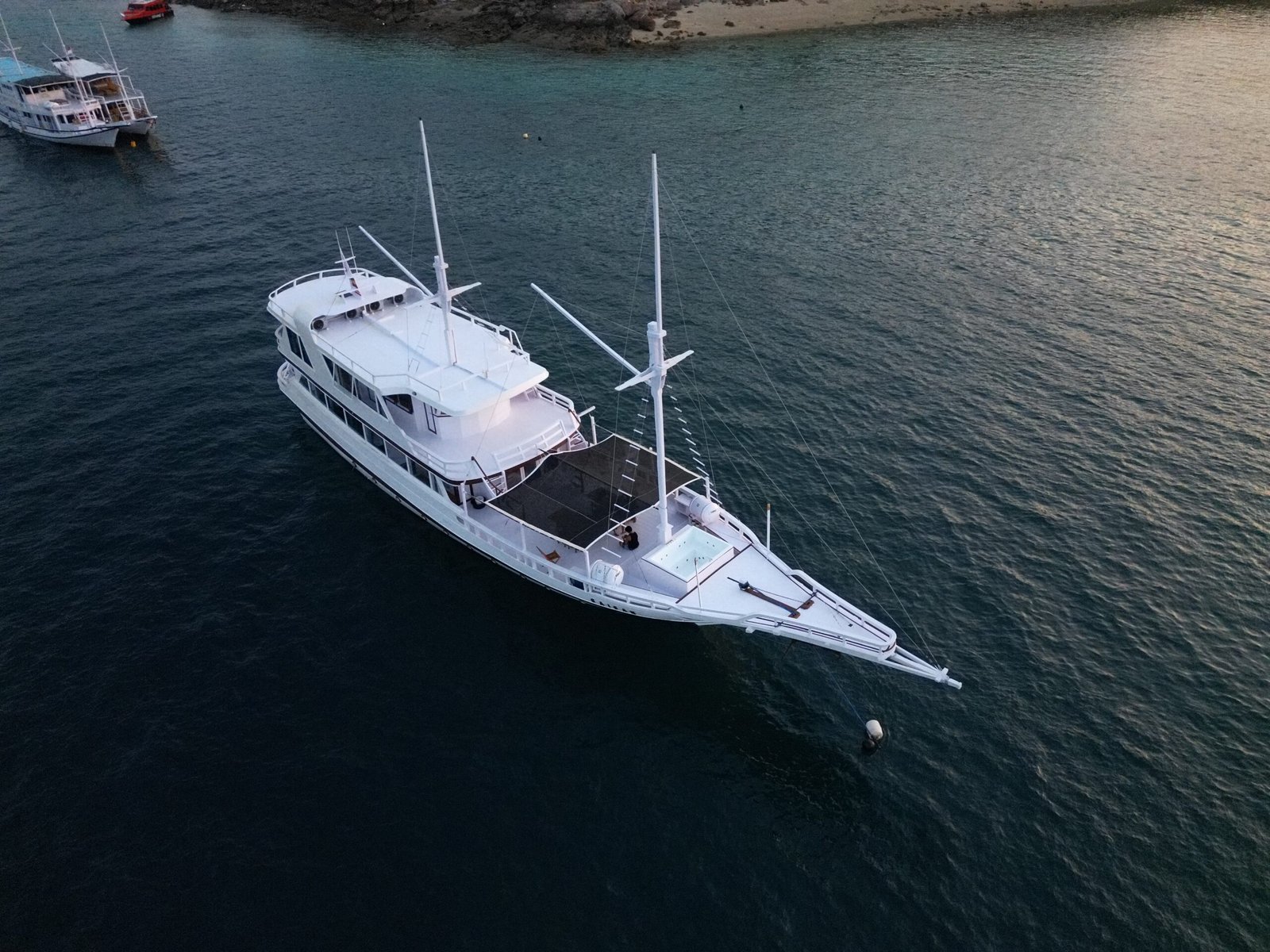 Labuan Bajo Sailing Trip 3 days 2 Nights- Gaisan