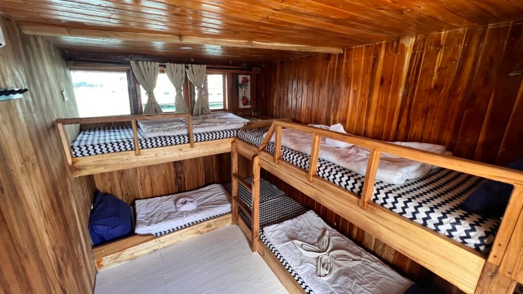 Labuan Bajo Sailing Trip 3 Days 2 Nights - Flores Utama