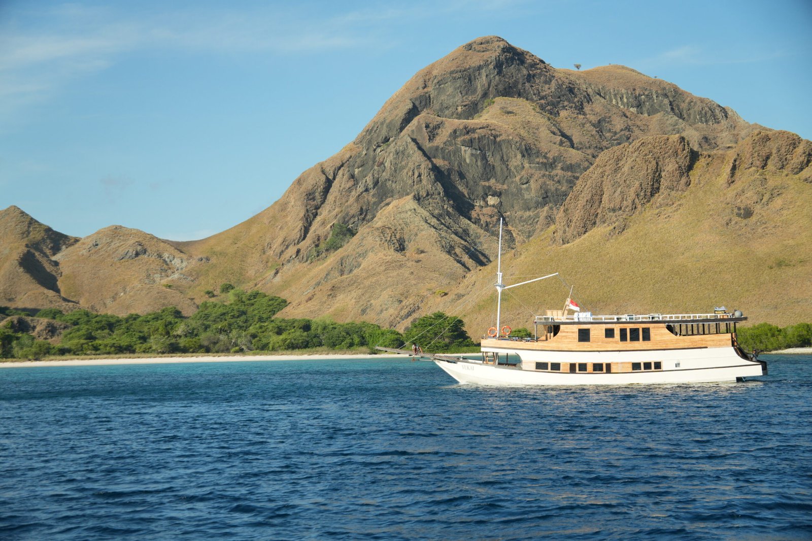 Labuan Bajo Sailing Trip - Yukai Boat